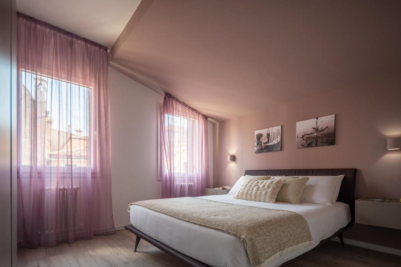 Sant'Aponal Cozy Apartment With Balcony R&R Velence Kültér fotó